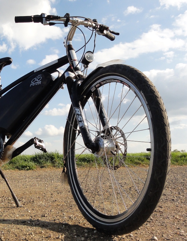 dolphin-express-0414-02